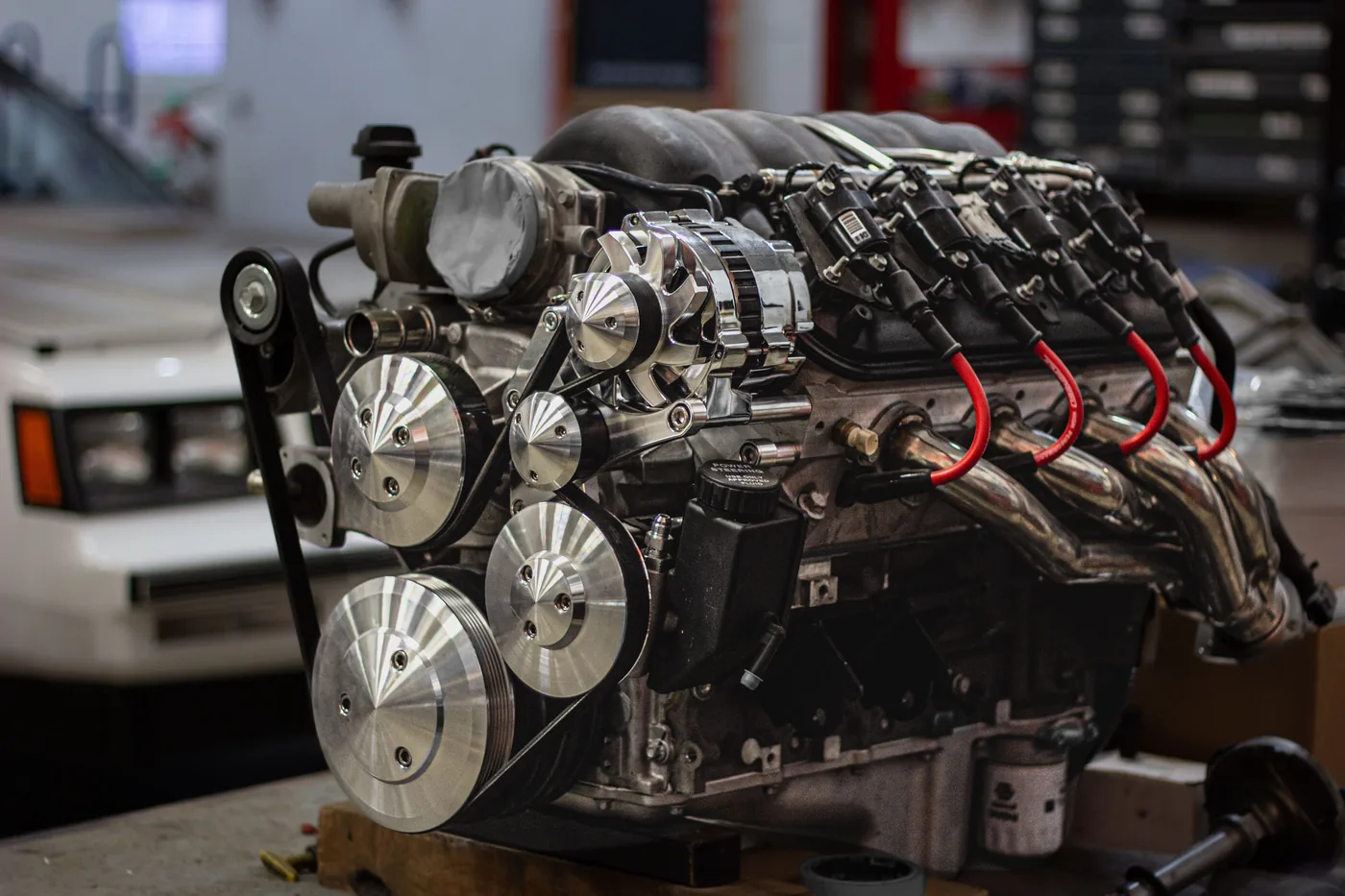 Motor automotriz en taller